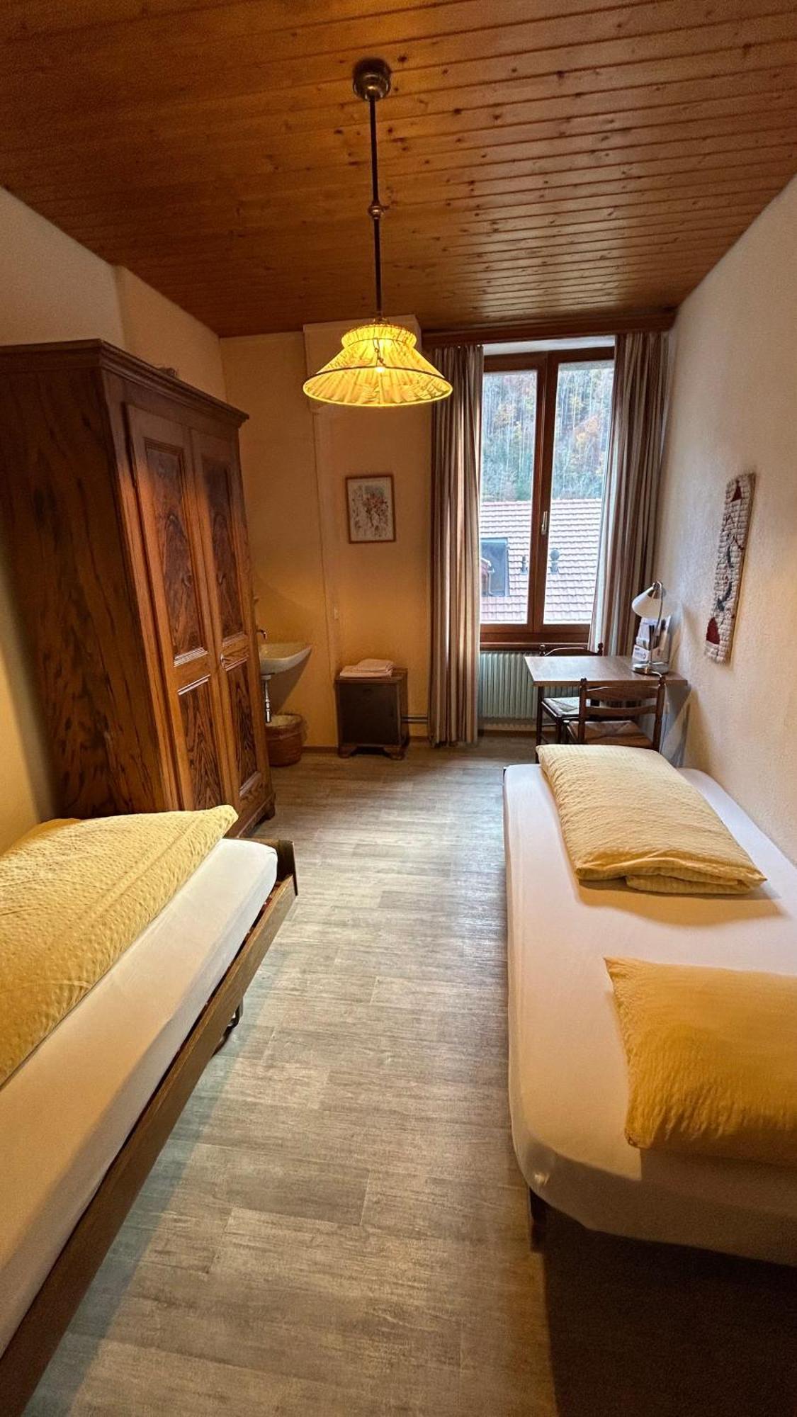 Maison D'Hotes De La Gare Montbovon Oda fotoğraf